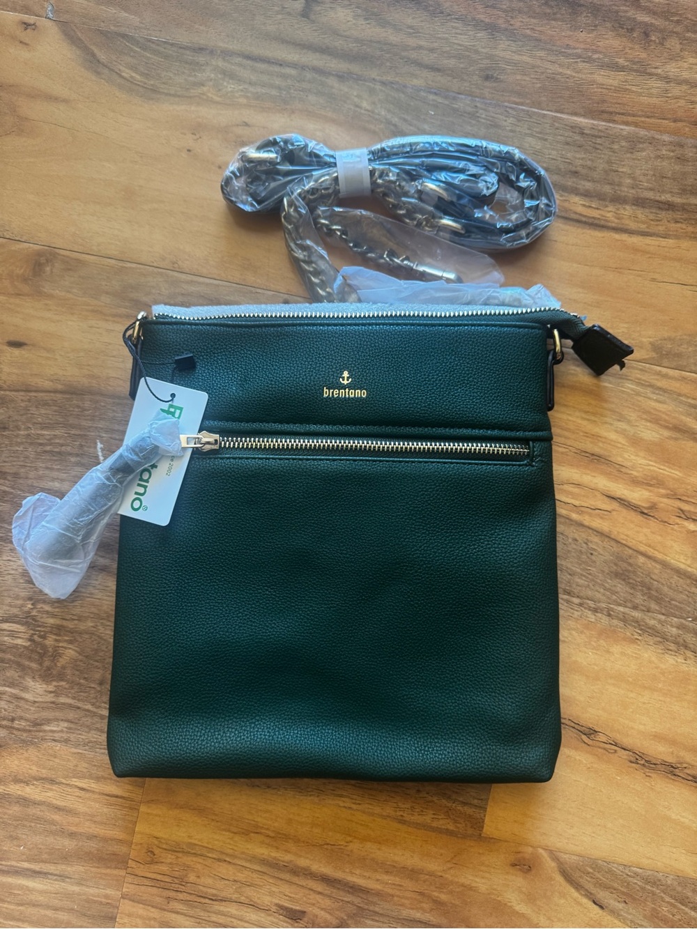 Brentano Forest Green Pebbled Crossbody Bag with Zip Front Pocket